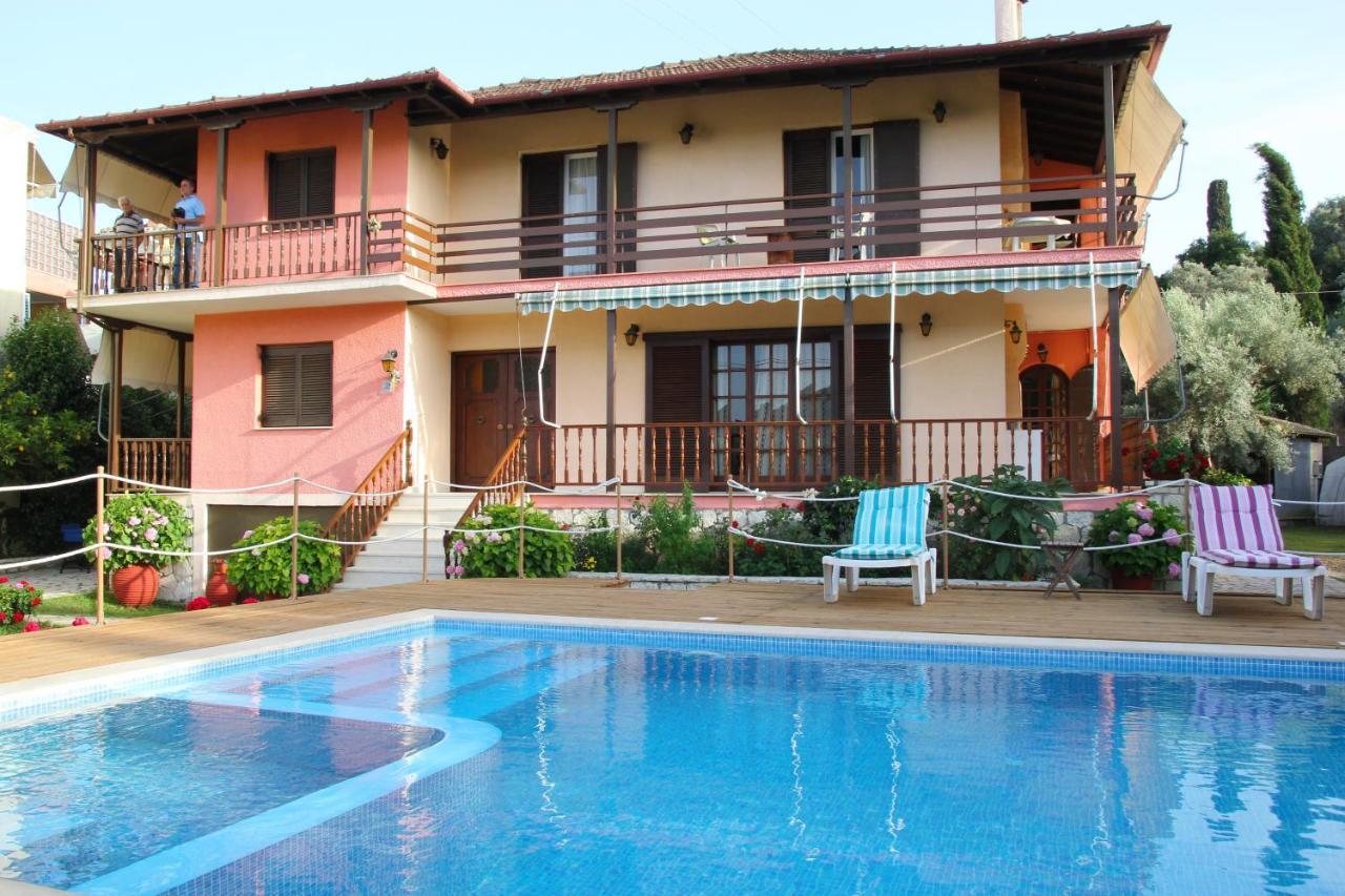 Villa Dimitra Nikiana Bagian luar foto