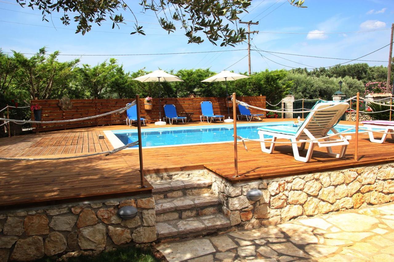Villa Dimitra Nikiana Bagian luar foto