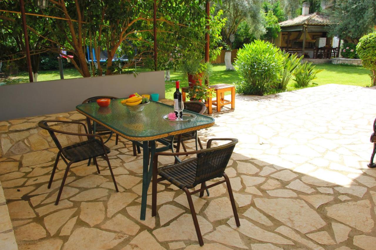 Villa Dimitra Nikiana Bagian luar foto