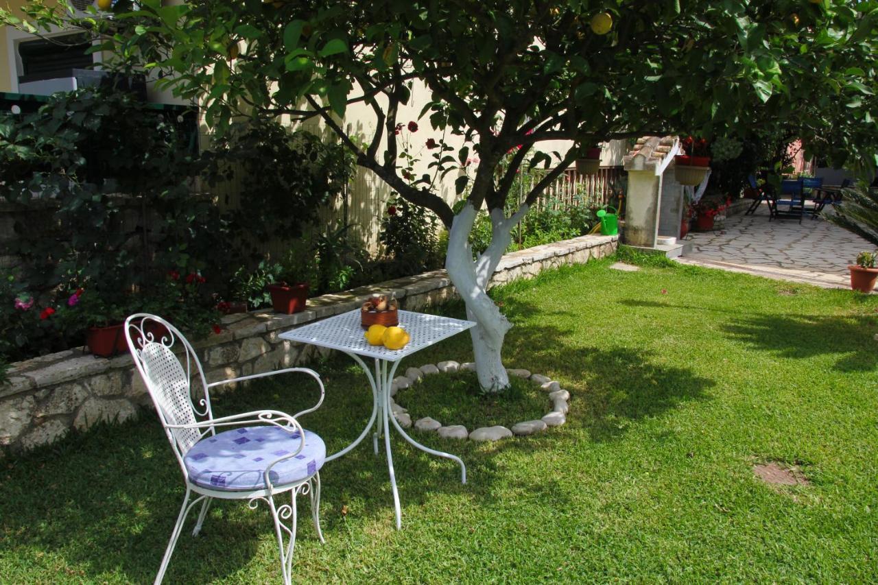 Villa Dimitra Nikiana Bagian luar foto