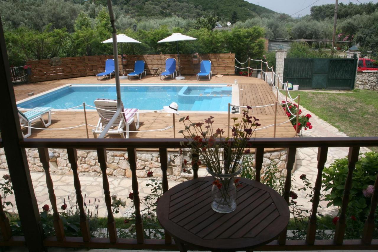 Villa Dimitra Nikiana Bagian luar foto