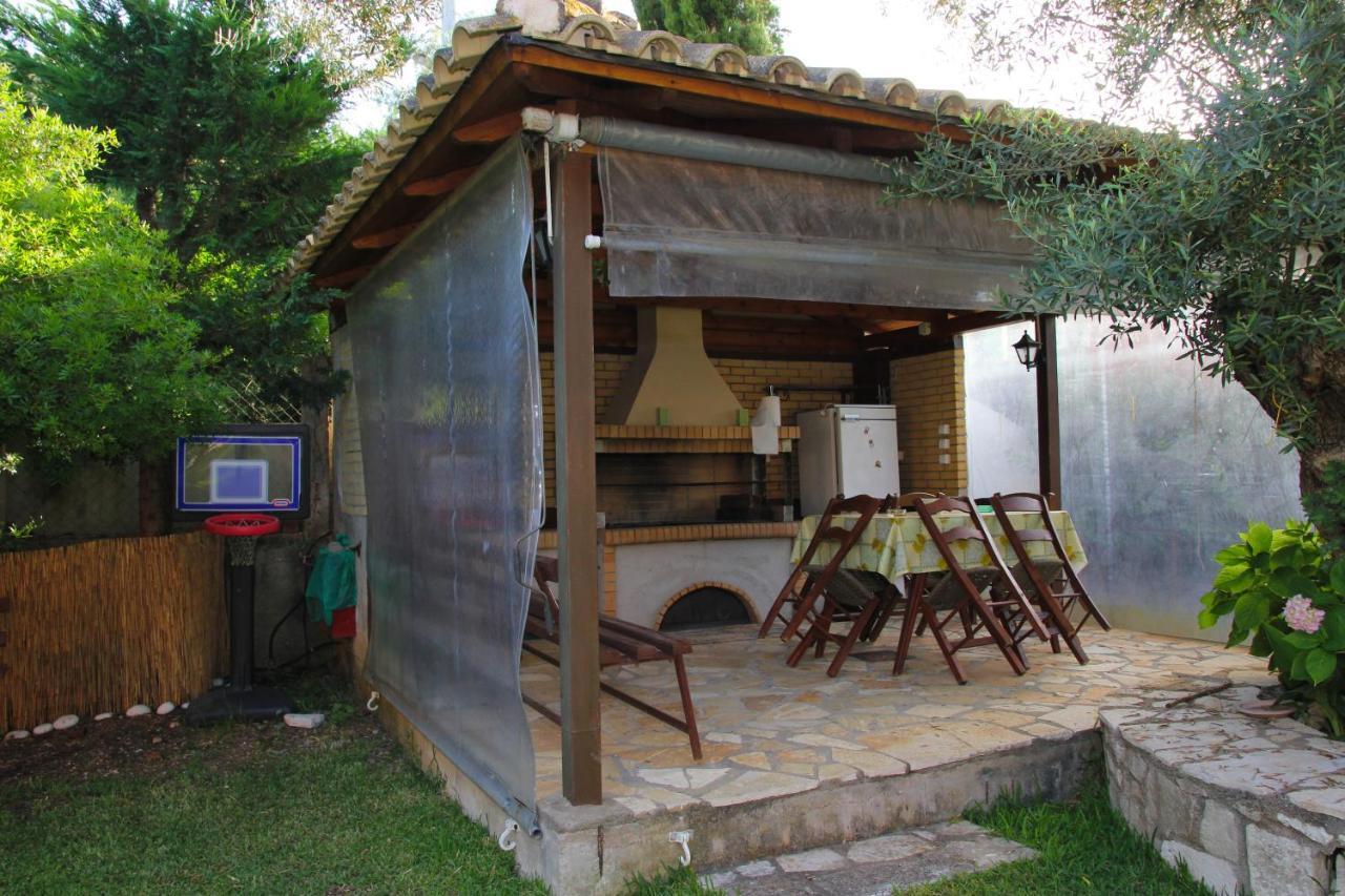 Villa Dimitra Nikiana Bagian luar foto