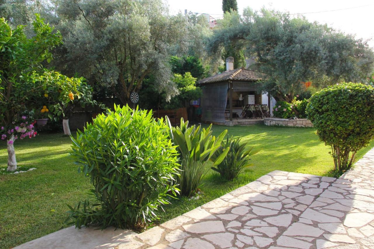 Villa Dimitra Nikiana Bagian luar foto