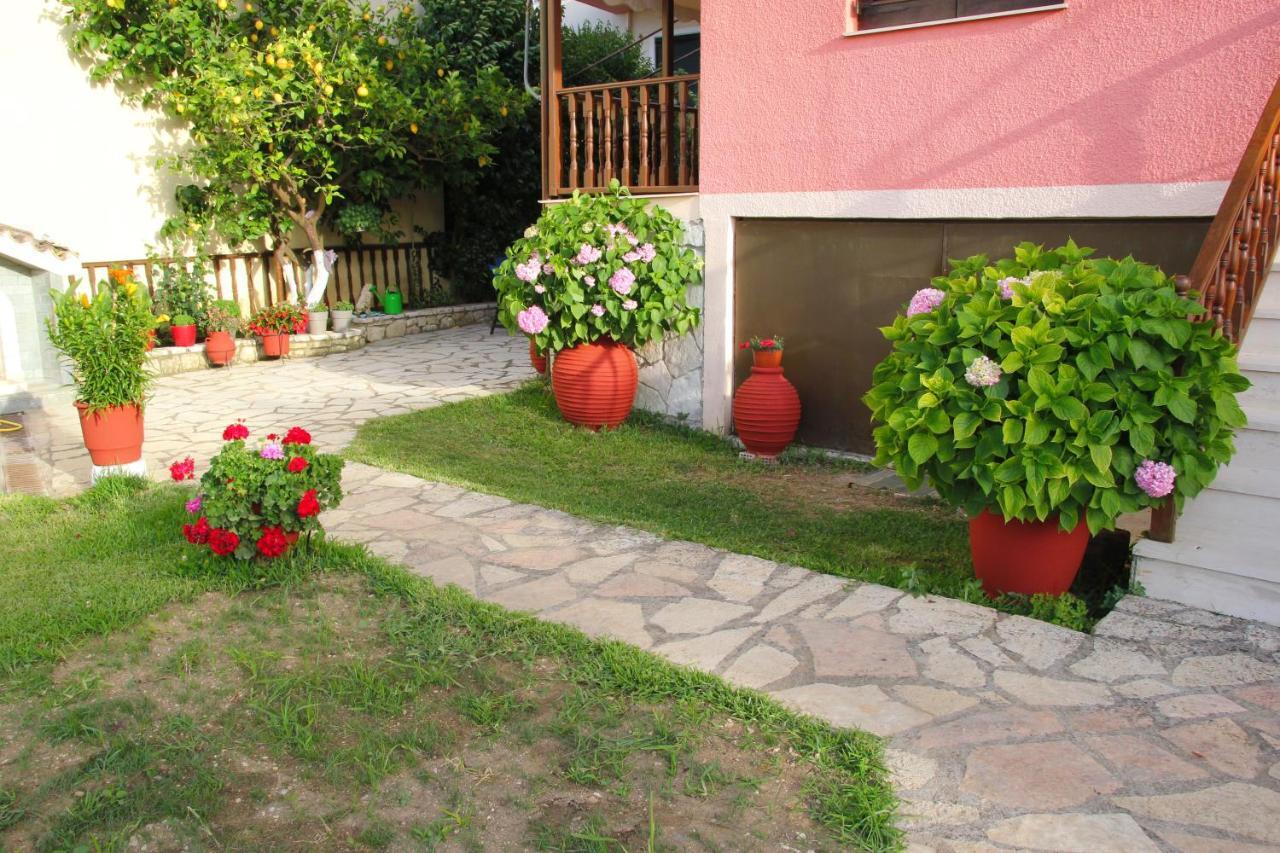 Villa Dimitra Nikiana Bagian luar foto